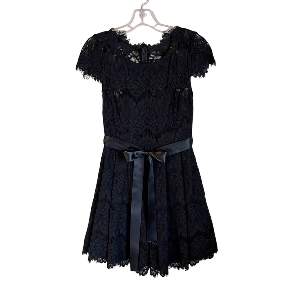 XSCAPE by Joanna Chen Black Lace Knee-Length Cap Sleeve A-Line Dress Size 6